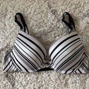 VS Push Up Perfect Coverage Bra